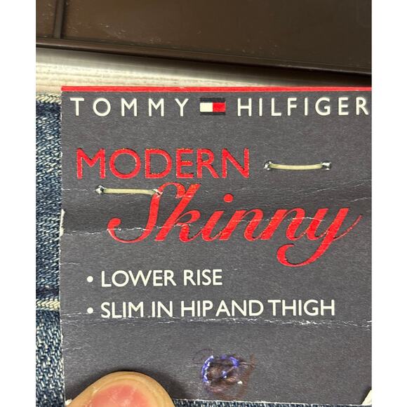 Tommy Hilfiger Women’s 2 Blue Zip Low Rise Modern Skinny Denim Jeans NEW - Picture 3 of 8